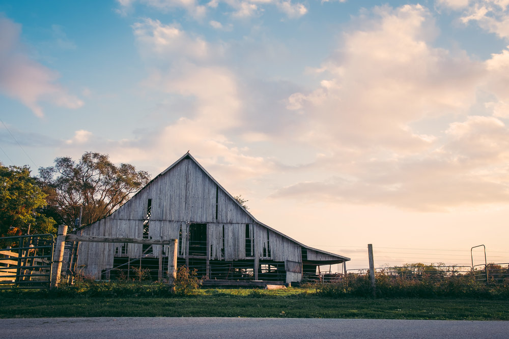 Beautiful Indiana barn I drove past at sunset
