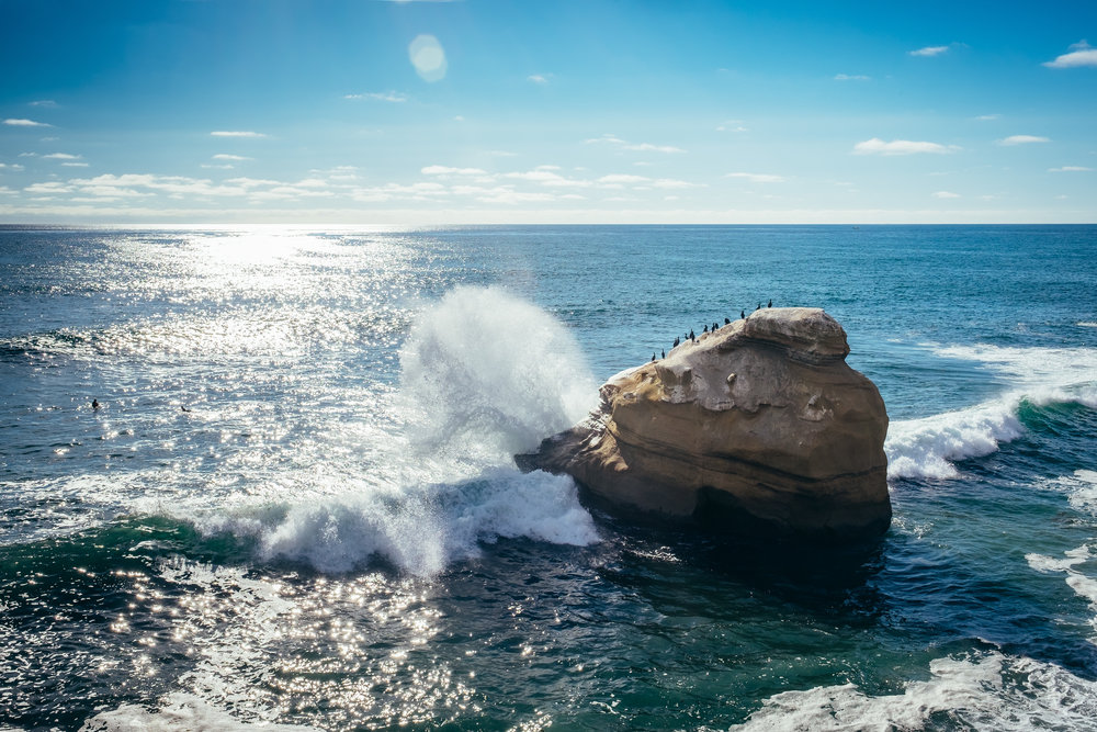 Crashing waves at Sunset Cliffs in San Diego
